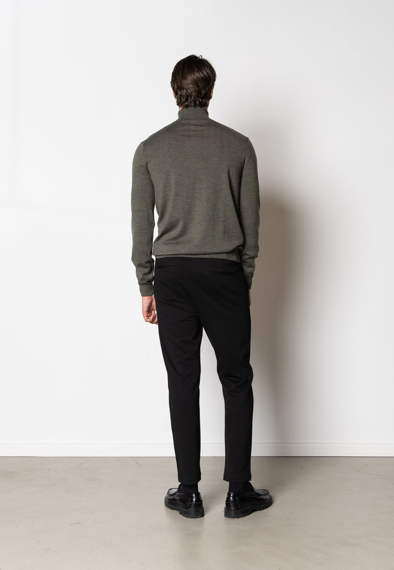 Clean Cut Copenhagen Alfredo merino wool roll neck Strik Army Melange