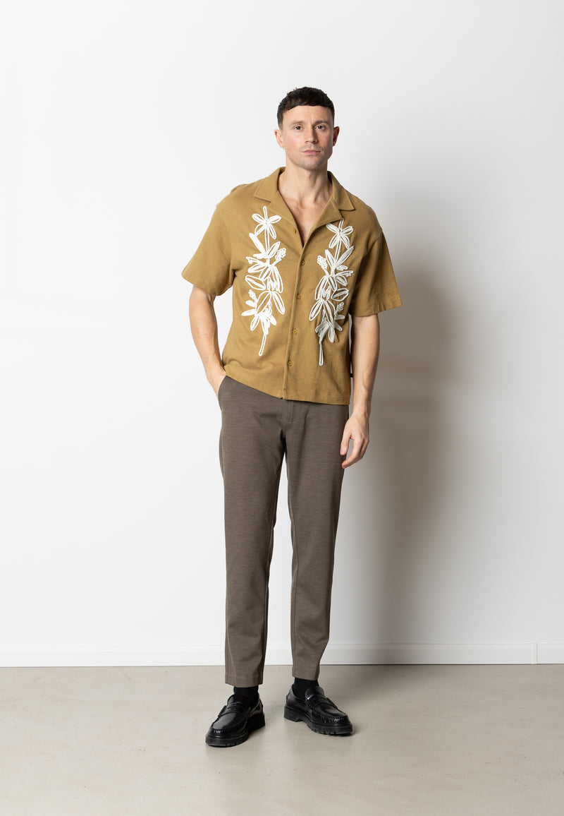 Clean Cut Copenhagen Calton embroidery shirt Skjorte S/S Dark Khaki