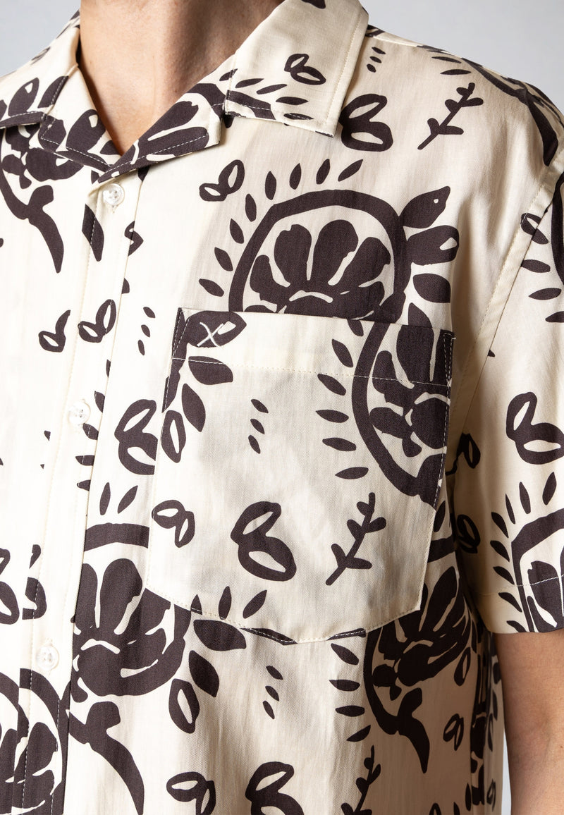 Clean Cut Copenhagen Ricco lyocell shirt Skjorte S/S Ecru/Dark Brown