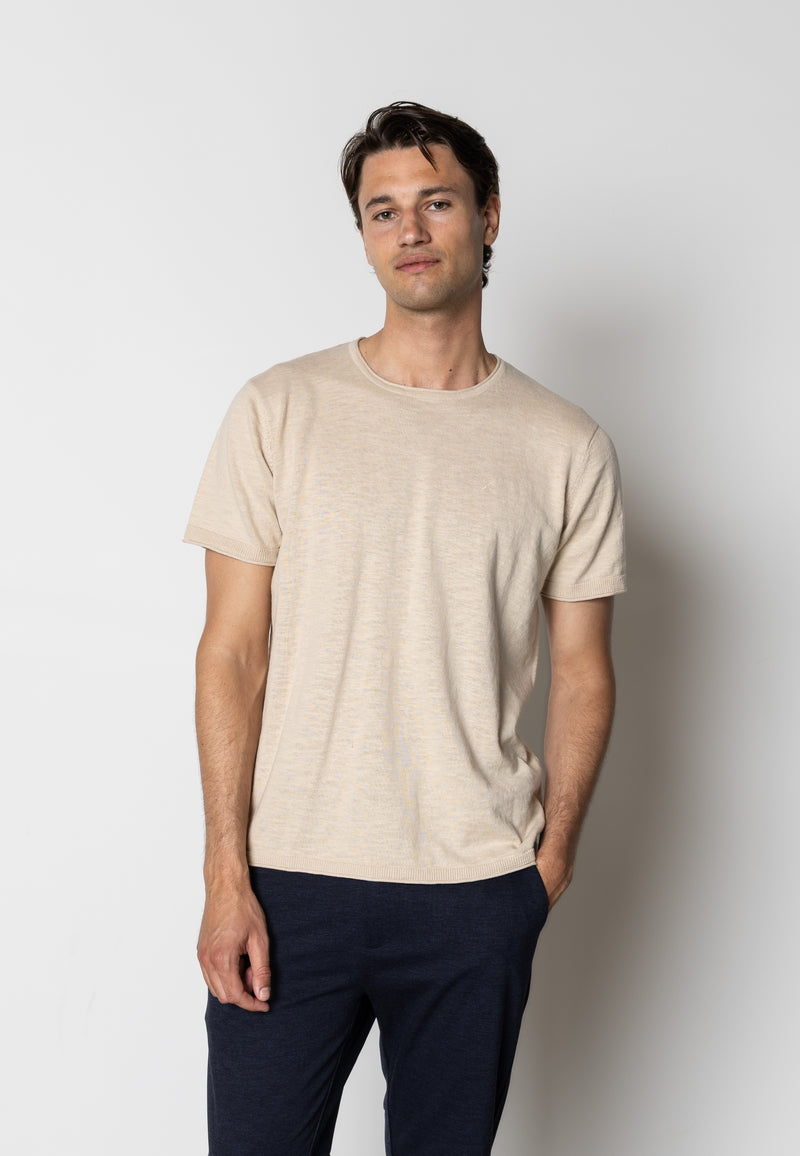 Clean Cut Copenhagen Thomas knitted t-shirt T-shirts S/S Ecru